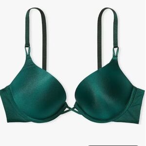 Victoria Secret Bombshell Smooth Push Up Bra
